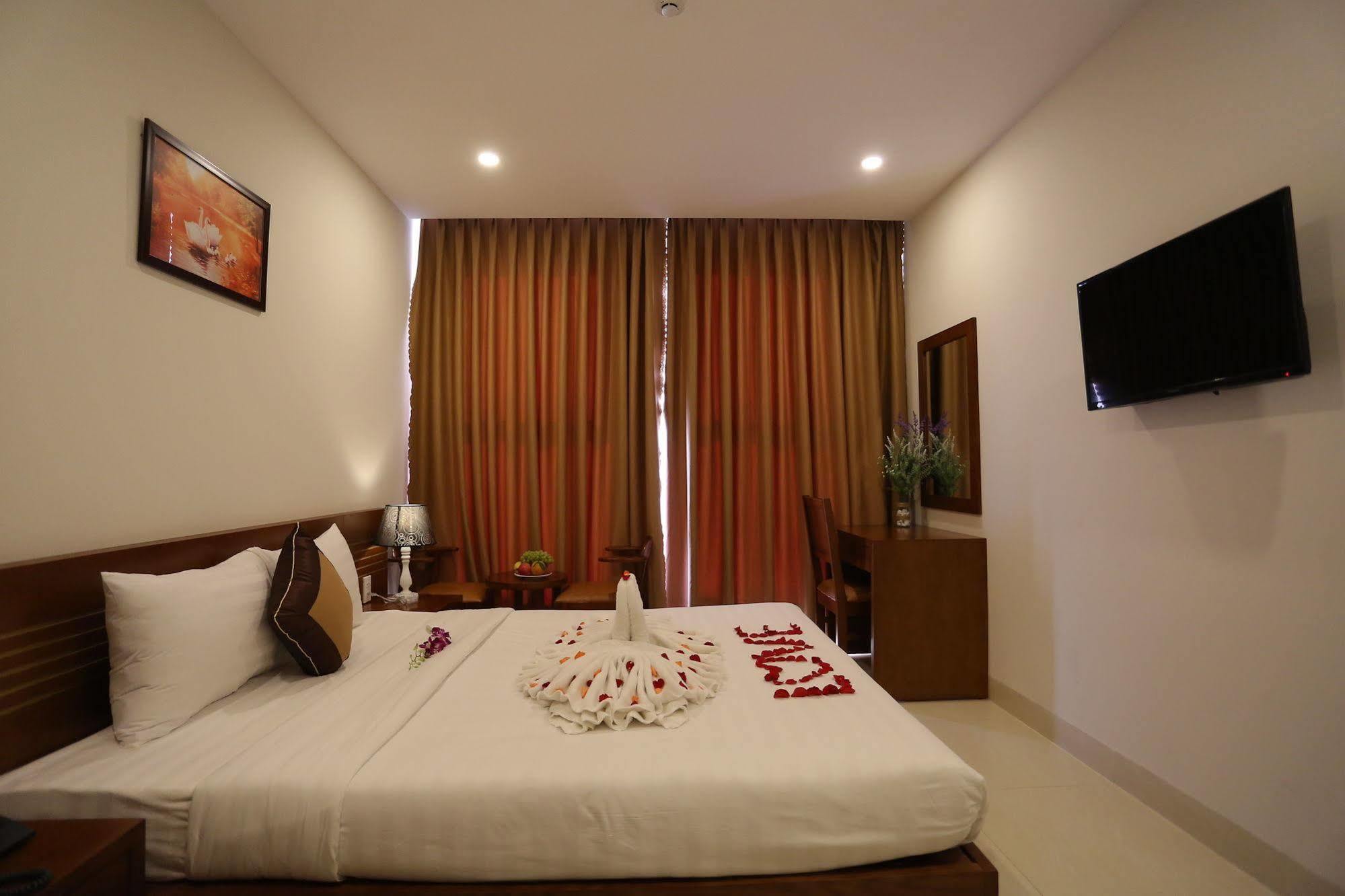 Golden Light Da Nang Hotel Экстерьер фото